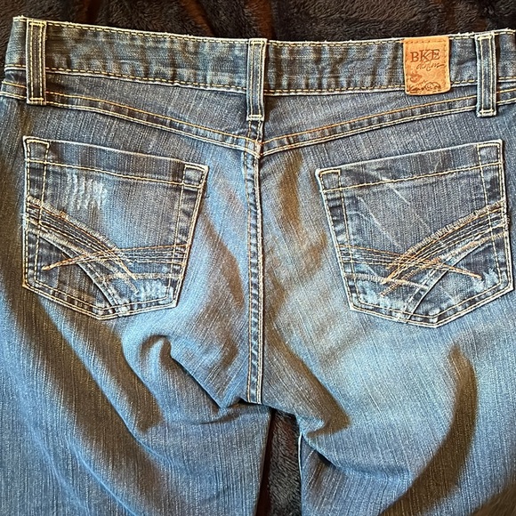 BKE Buckle Hannah bootcut, size 29 - Picture 3 of 11